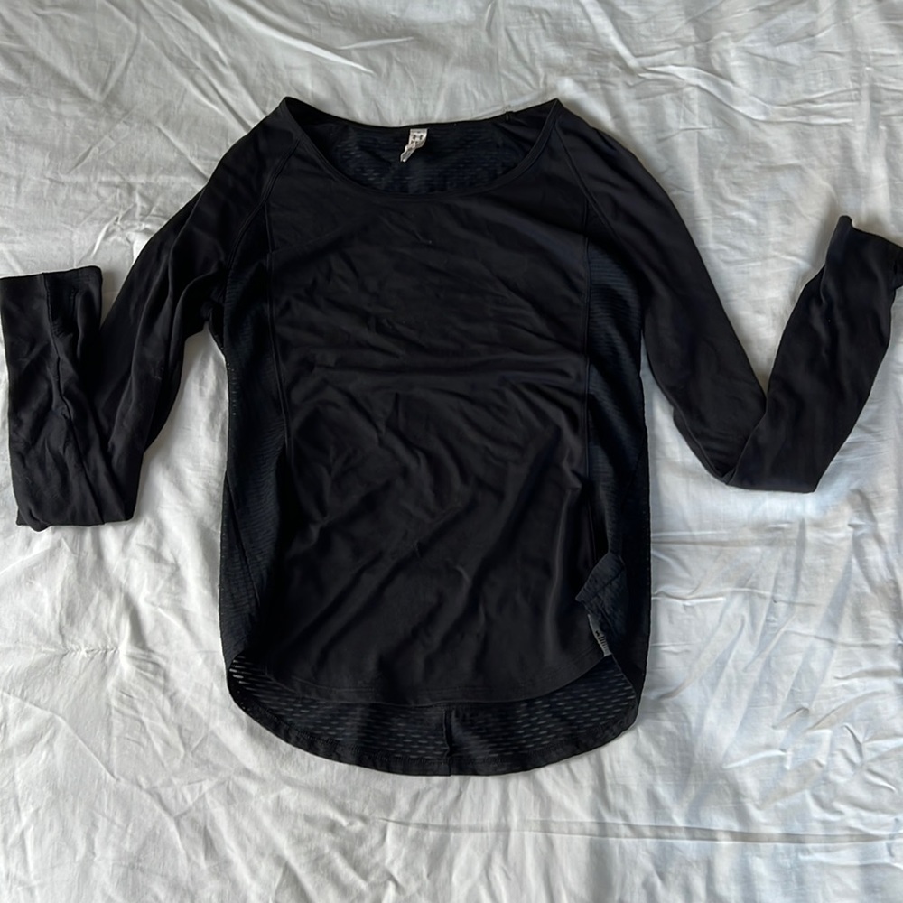 Black Under Armour Long Sleeve Athletic Top